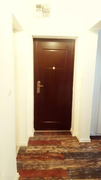 Lovely Apartament In Bucharest, Baba Novac Area Luaran gambar