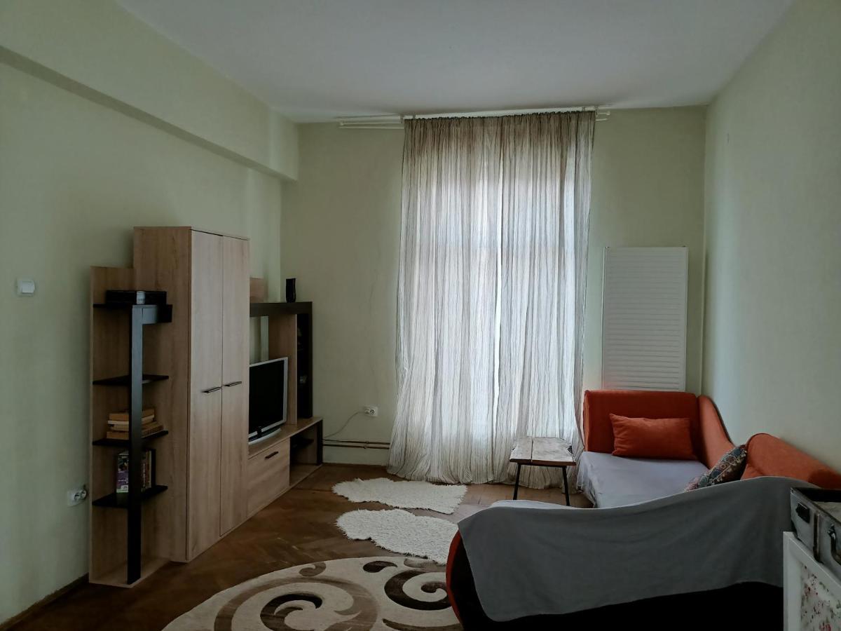 Lovely Apartament In Bucharest, Baba Novac Area Luaran gambar
